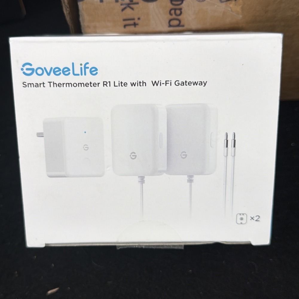 GoveeLife Smart WiFi Refrigerator Freezer Thermometer R1 Lite with Gateway H5111